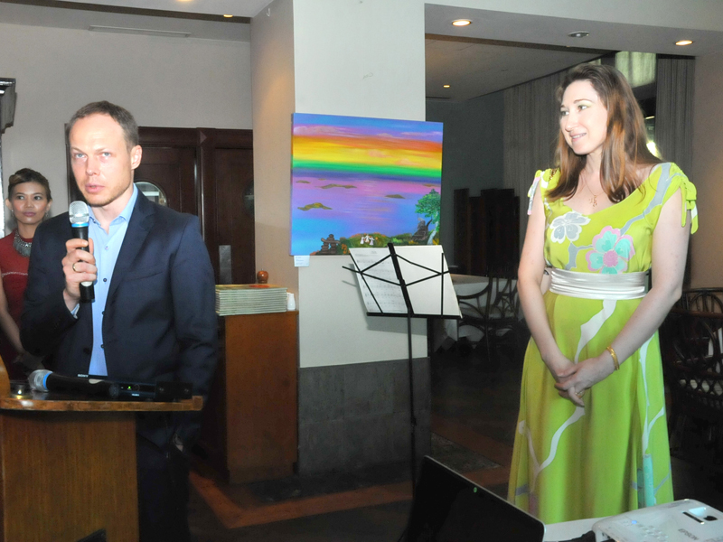 Russian artist Natalya Bronzova exhibition RAINBOW OF MY SOUL at the Rockwell Club