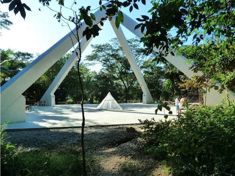 Natalya Bronzova with Alex Orbito at the Pyramid for Light, Alominos City, Pagansinan, Philippines