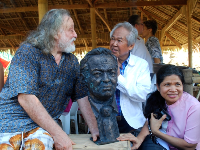 Natalya Bronzova with Alex Orbito at the Pyramid for Light, Alominos City, Pagansinan, Philippines