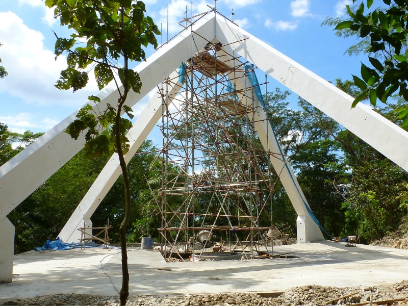 Natalya Bronzova with Alex Orbito at the Pyramid for Light, Alominos City, Pagansinan, Philippines