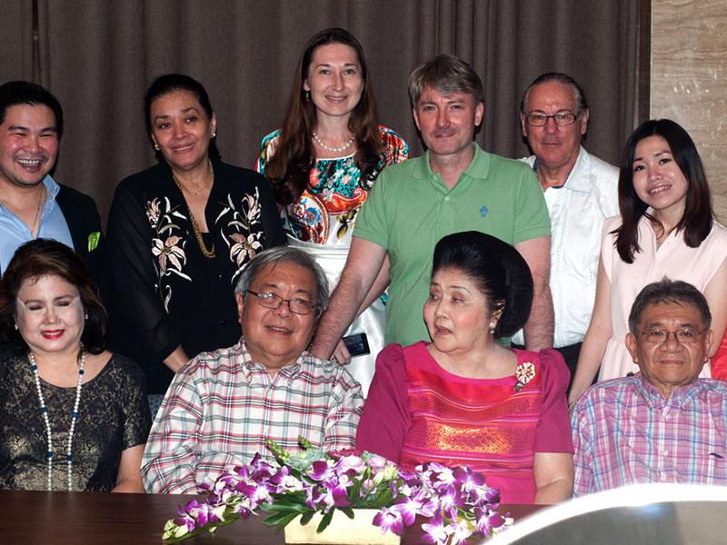 Souvenir pictures with Imelda R. Marcos