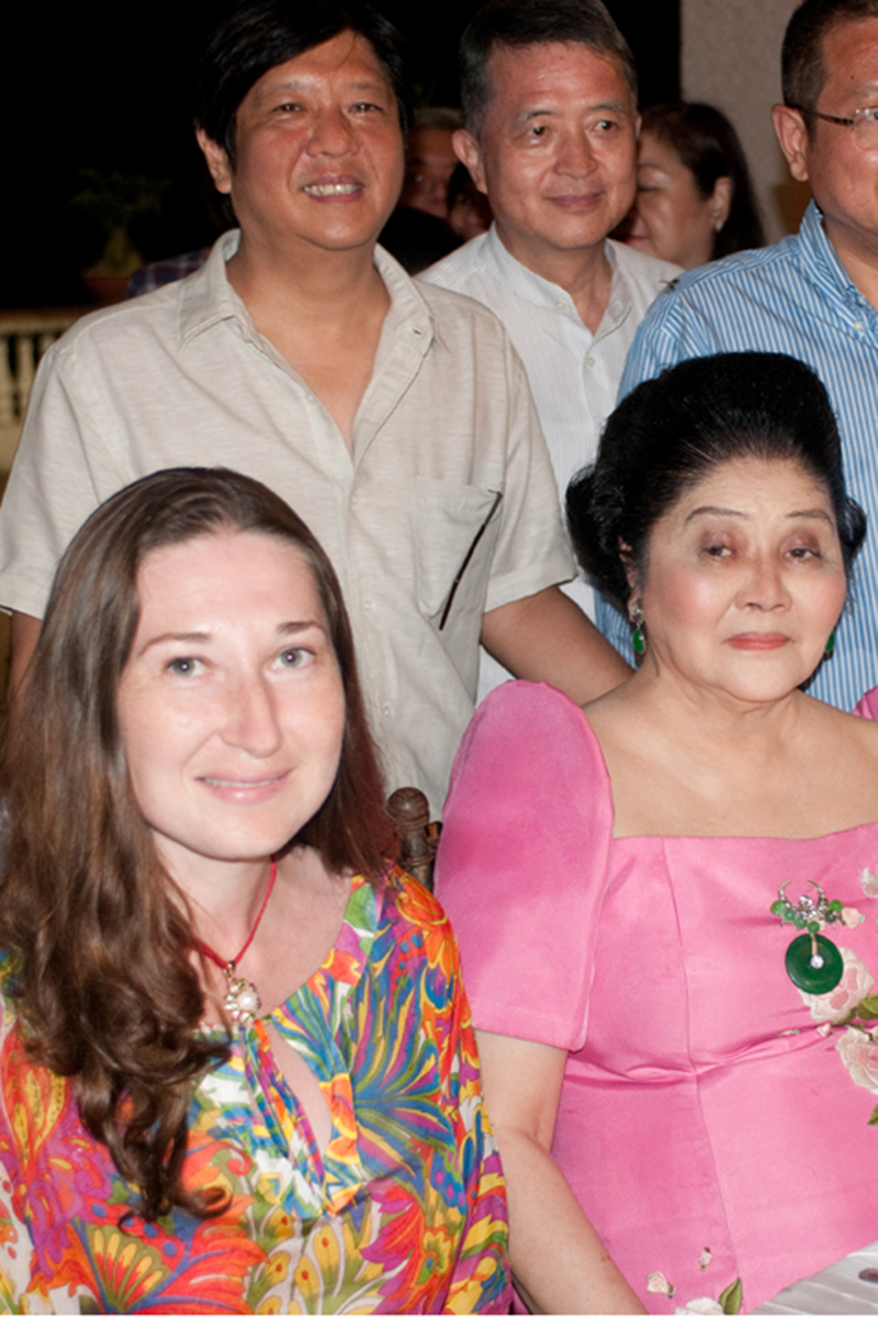 Souvenir pictures with Imelda R. Marcos