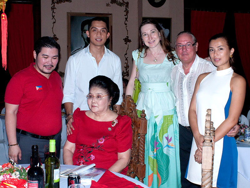 Souvenir pictures with Imelda R. Marcos