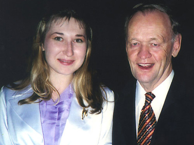 N. Bronzova Suria Queen Gala Kuala Lumpur 2020