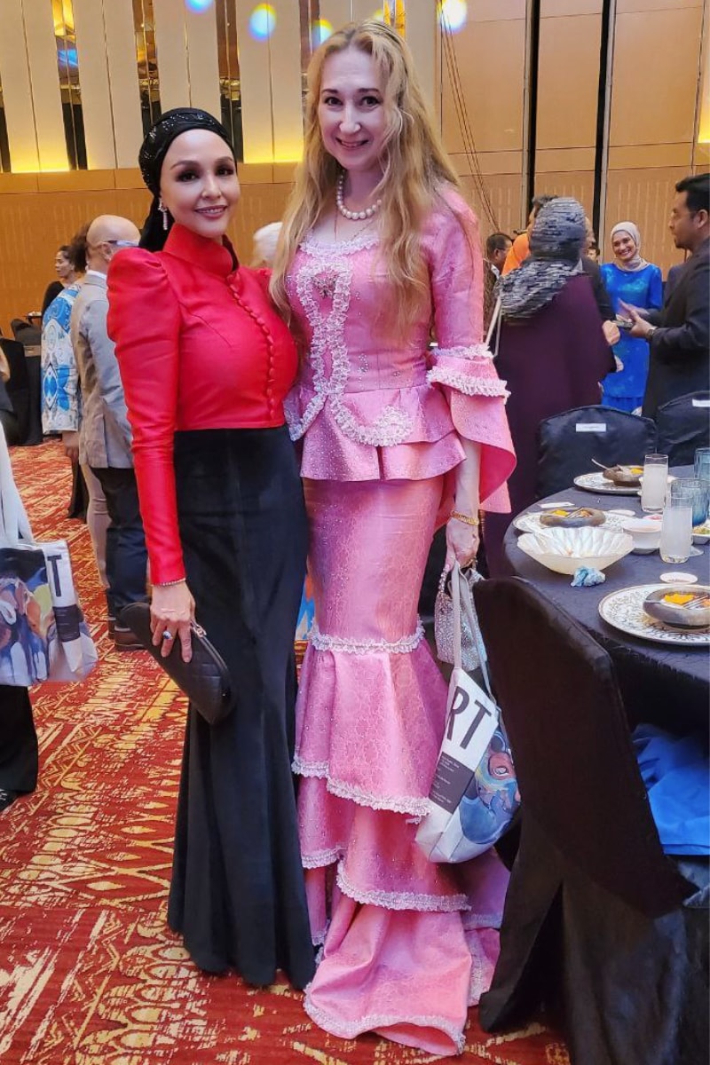Natalya with Puan Sri Noryn Aziz